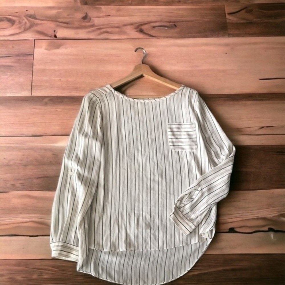 LOFT Blouse Long/Button Up Sleeves Off White Stripes Loose Fit Scoop Hem SZ M - Picture 2 of 4
